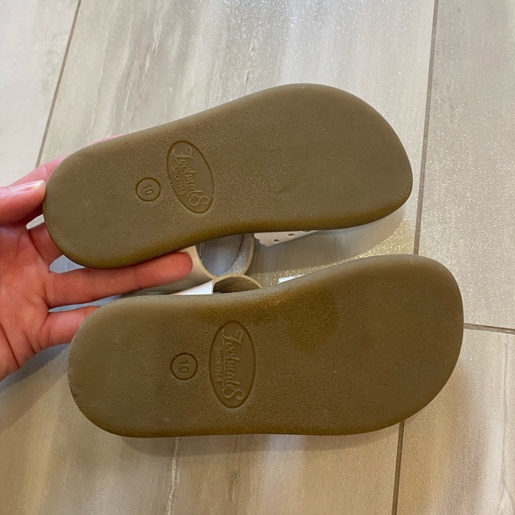 Footmates Sandals - Picture 13 of 15